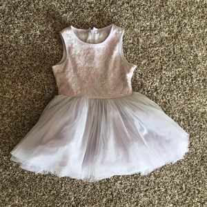 Pipa and Julie dress